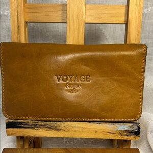 Voyage Prague leather bifold wallet
